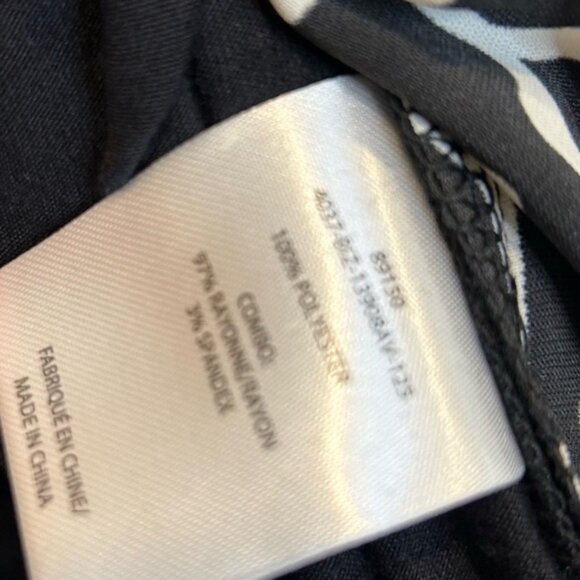 Laura Geometric Print Top Black White - Picture 6 of 7